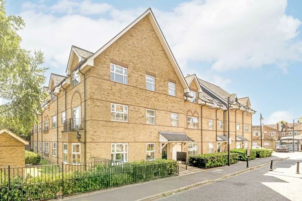 Besant Place, SE22, London - Photo 1