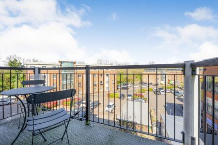 2 bedroom flat to rent - Photo 4