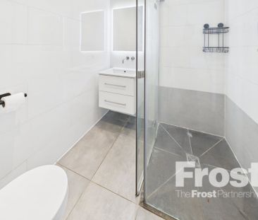 The Broadway, Farnham Common, Slough,SL2 - Photo 6