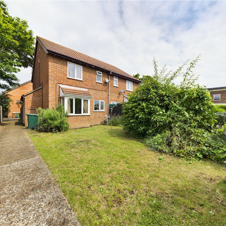 Bryony Way, Sunbury-on-Thames, Surrey, TW16 7RH - Photo 1