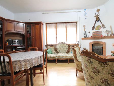 Porzione di quadrifamiliare in affitto - Photo 2