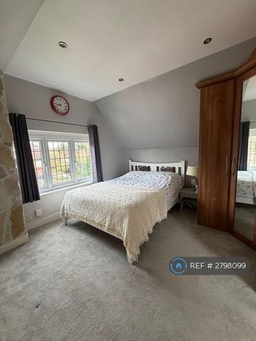 2 bedroom flat to rent - Photo 5
