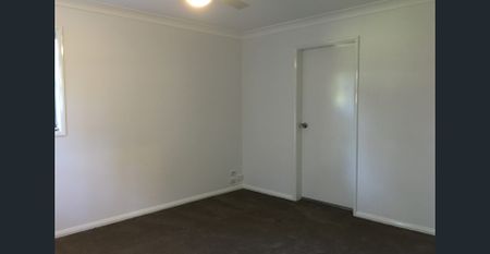 Spacious Villa | Prime Location - Photo 4