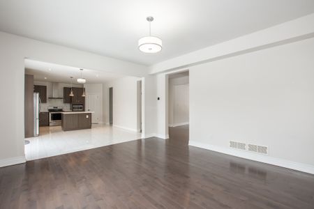 For Lease - 7161 Lionshead Avenue Unit# MAIN, Niagara Falls, Ontario - Photo 2
