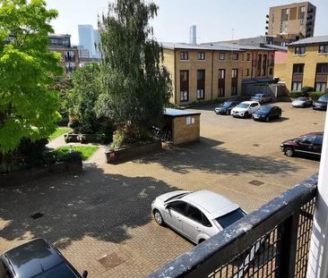 6 bedroom townhouse to rent - Photo 3