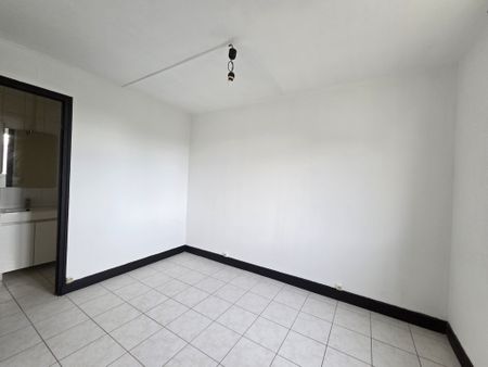 Location Appartement 2 pièces 44m² TROYES 10000 - Photo 2