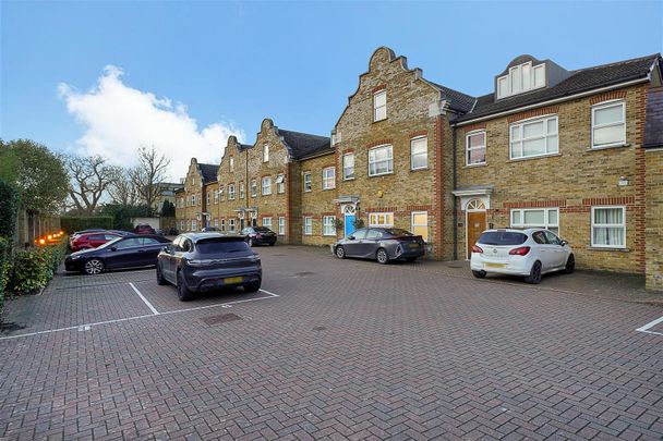 Flat To Let - Photo 1