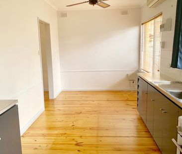 Spacious Unit in Perfect Location! - Photo 4