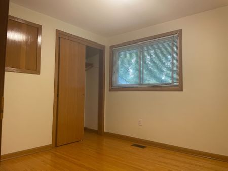 For Lease - 4327 Mitchell Avenue, Niagara Falls, Ontario - Photo 2