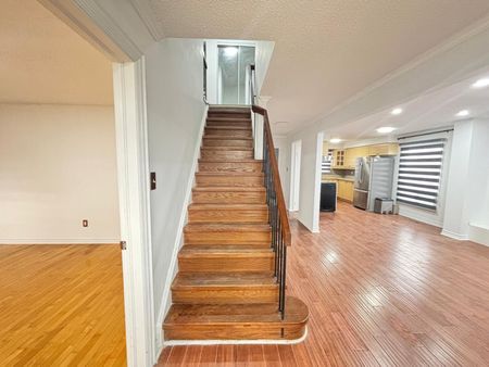 For Lease - 59 Jayfield Road Unit# Main, Brampton, Ontario - Photo 3