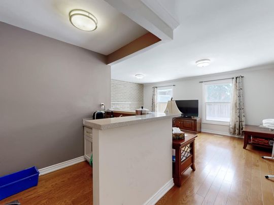 For Lease - 73 Highglen Avenue, Markham, Ontario - Photo 1