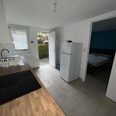 Location Appartement 1 pièce Meublé 28m² LE CREUSOT 71200 - Photo 4