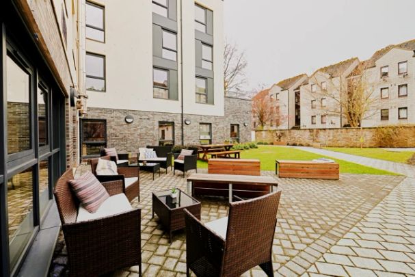 Silver Studio - Photo 1