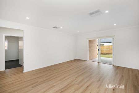 11 Twain Road, Mambourin VIC 3024 - House For Rent | Domain - Photo 2