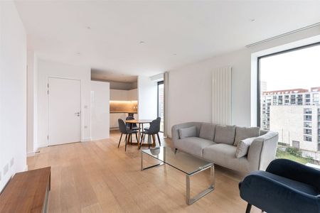 Regalia Close, London, E16 flat to rent - Photo 3