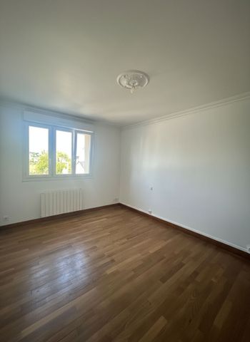 Location Appartement 4 pièces 72m² - Photo 3