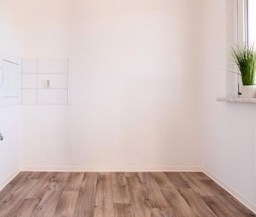 Sanierte 2-Raum Wohnung mit Aufzug und großem Balkon - Photo 1