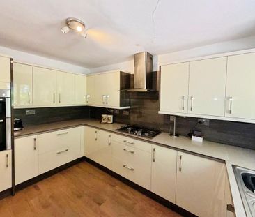 3 bedroom detached house to rent - Photo 5