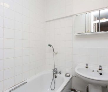 House share to rent - Photo 4