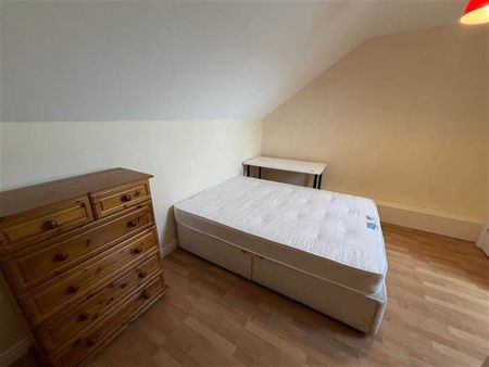 Apt 8 Fitzwilliam Square, off Rugby Avenue , Belfast, BT7 1JH - Photo 2