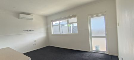 Cockle Bay, 2 Bedrooms - Photo 2