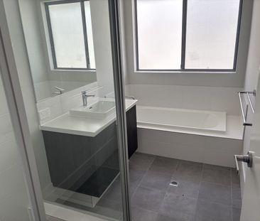 3 Keevil Street, Brookdale - Photo 6