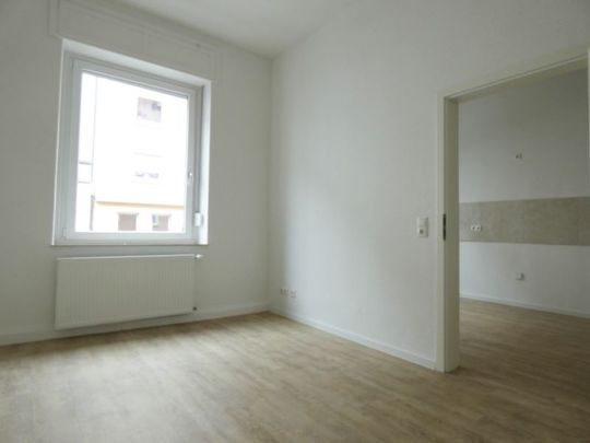 ** Modernisierte Wohnung mit großer Wohnküche in zentraler Lage von Frohnhausen ** - Photo 1