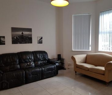 Room 3, 85 Wellington Park, Belfast, BT9 6DP - Photo 1
