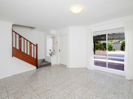 2/16-18 Carr Street, West Perth - Photo 2