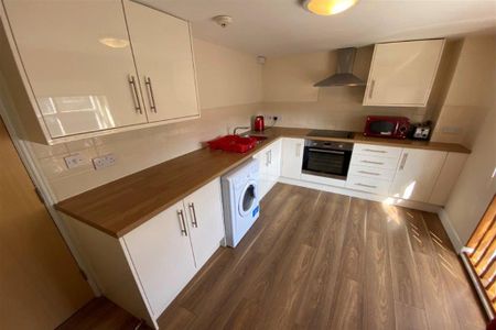 2 bedroom apartment to rent - Photo 5