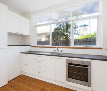 Beachside Apartment - Photo 1