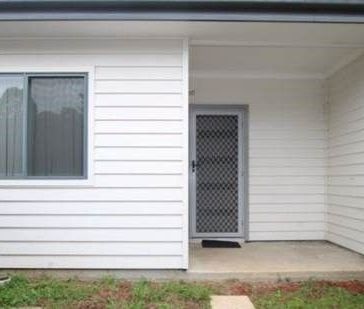 WELL PRESENTED GRANNY FLAT - Photo 3