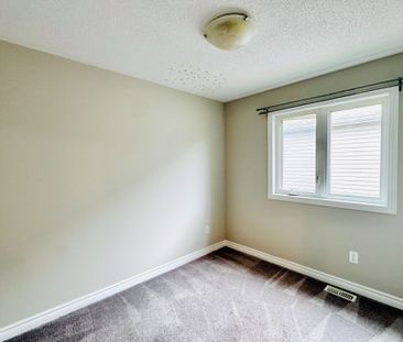 For Lease - 621 Lauraleaf Crescent, Barrhaven, Ontario - Photo 4