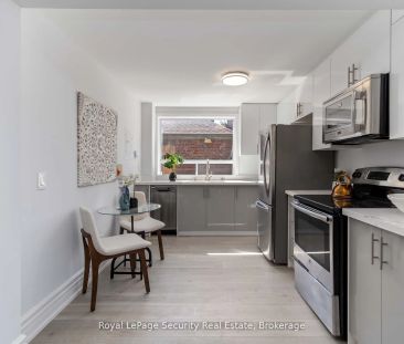 328 Lakeshore Road E #4 - Photo 3