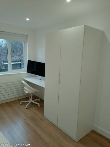 Room in a Shared House, Church Road, CR4 - Photo 2