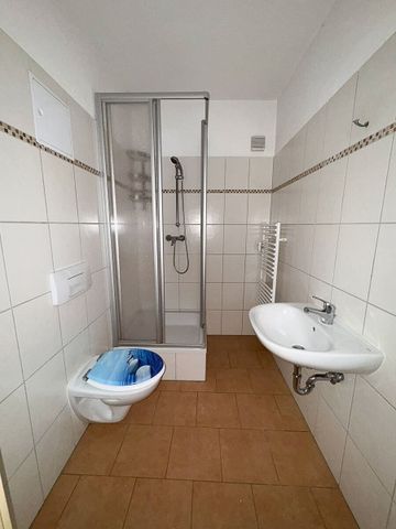 Schicke 2-Raum-Wohnung mit Balkon auf dem Zeller Berg! - Photo 5