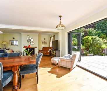 5 bedroom detached house to rent - Photo 1