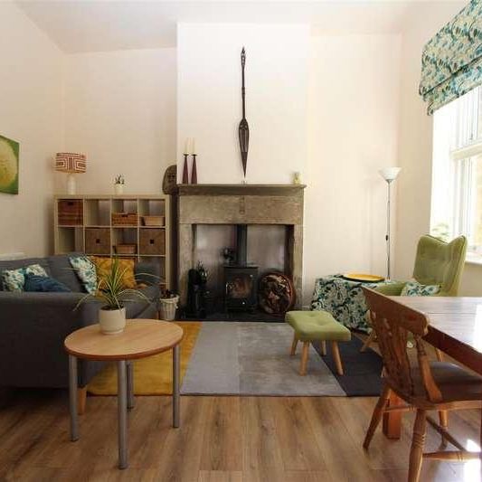 Whiteshaw East, Denholme, Bradford, BD13 - Photo 1