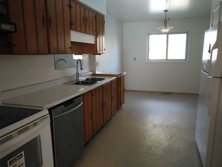 For Lease - 646 Village Parkway Unit# 50, Markham, Ontario - Photo 5