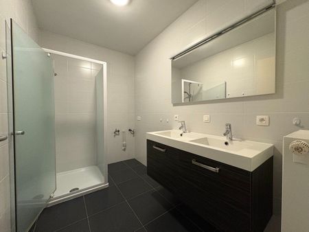 Instapklaar appartement met 2 slaapkamers en een mooi terras + garage - Photo 5