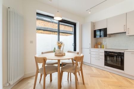 1 Bed Terraced House, Hythe Road, BN1 - Photo 4