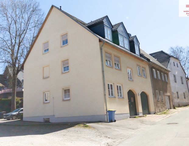 Moderne 1-Raum-Wohnung mit Einbauküche und PKW-Stellplatz im Zentrum von Schlettau! - Foto 1