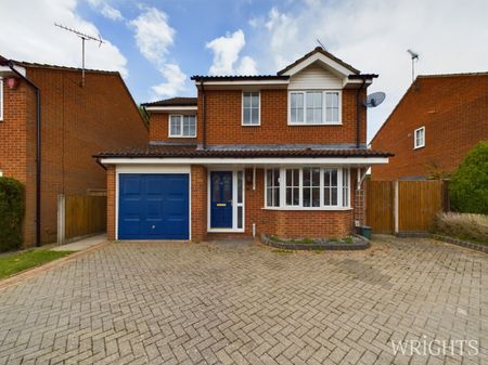 4 bedroom Detached House - GRESLEY CLOSE, WELWYN GARDEN CITY - Photo 5