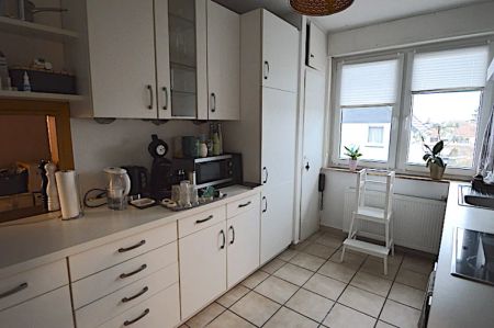 FALANGA IMMOBILIEN - GROßER BALKON mit TOLLEN BLICK, GROßZÜGIG & PRIMA AUFGETEILT - IN BUDENHEIM! - Photo 5