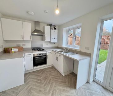 3 bedroom semi-detached house to rent - Photo 6