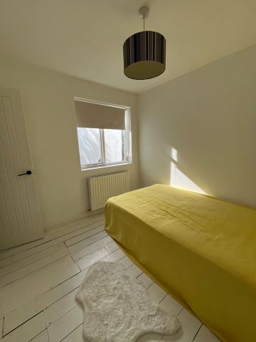 2 Bed Flat, Worsley Road, E11 - Photo 5