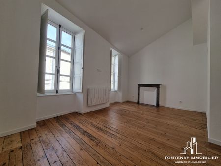 Location Appartement 3 pièces 46m² FONTENAY LE COMTE 85200 - Photo 2