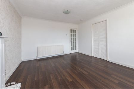 2 Bed Maisonette, Porlock Drive, LU2 - Photo 3