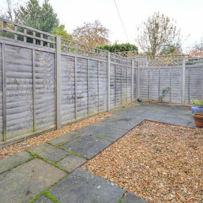 2 bedroom terraced house to rent - Photo 1