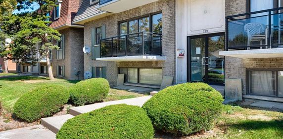 Whitehall Apartments - Photo 2